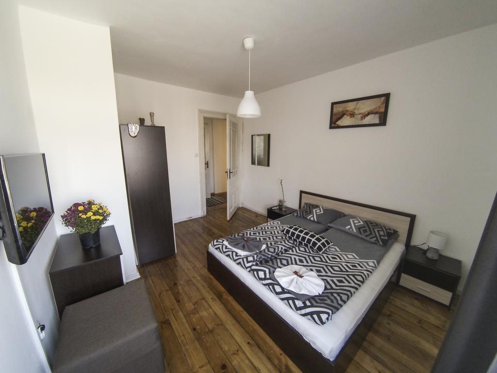 Graf Ignatiev - 3Br Apart Софія Екстер'єр фото